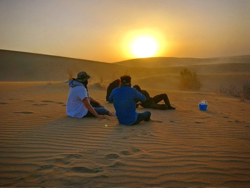 Varzaneh desert camping