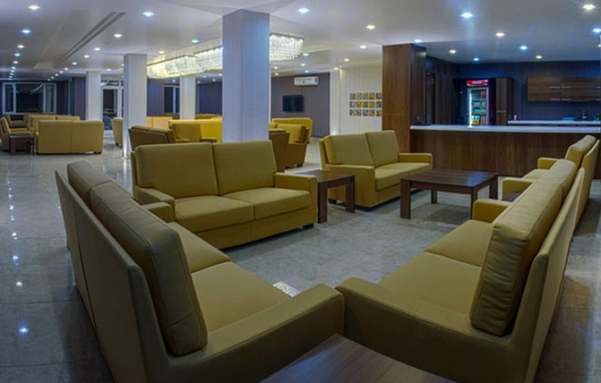 Hezar Hotel Kerman