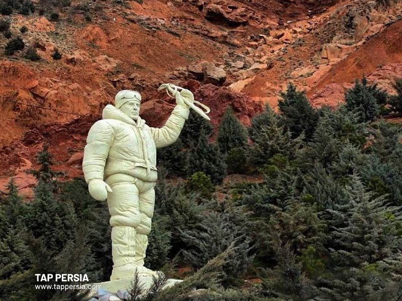 Eynali Mountain Statue - Tabriz