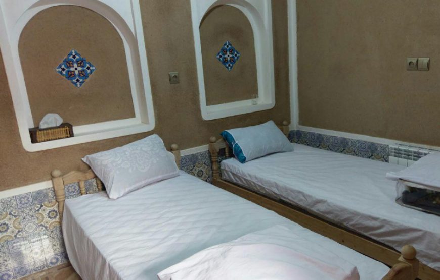 Negaar Varzaneh Traditional Guest House – Isfahan