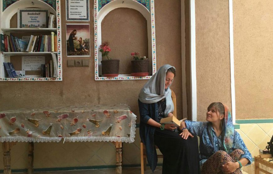 Negaar Varzaneh Traditional Guest House – Isfahan