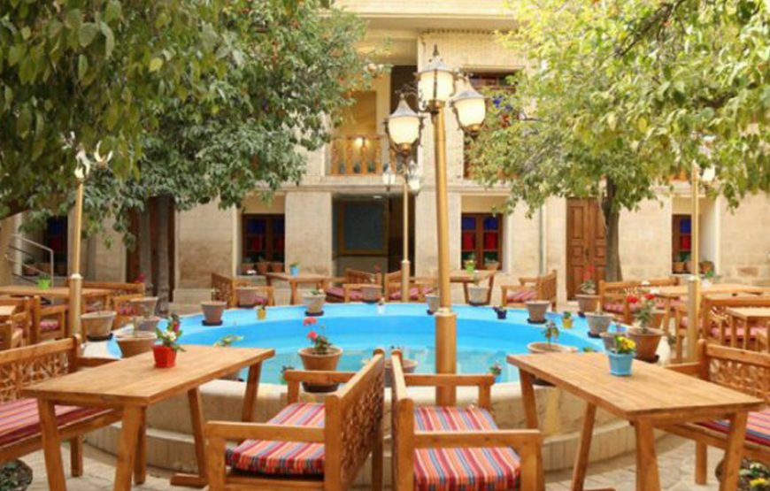 Panj Dari Traditional Hotel – Shiraz