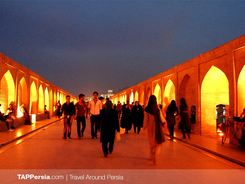 Si-o-Se-Pol---Siose-Bridge