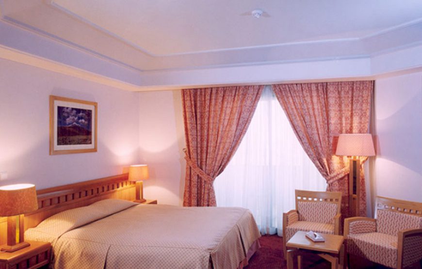 Pars Hotel Kerman