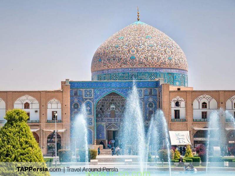 Sheikh-Lotfollah-Mosque-Naqsh-e-Jahan-Square