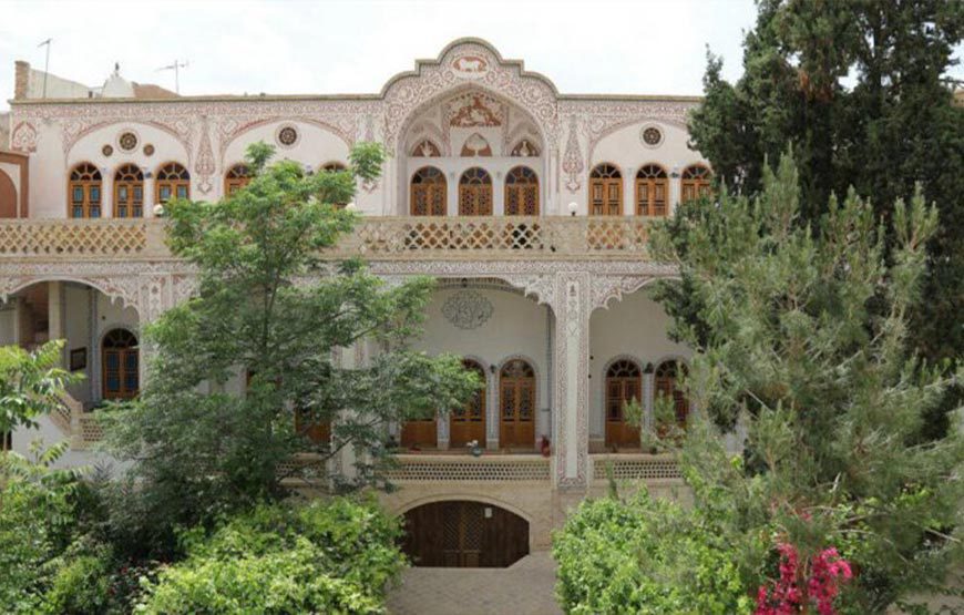 Khademi Traditional Hotel – Kashan
