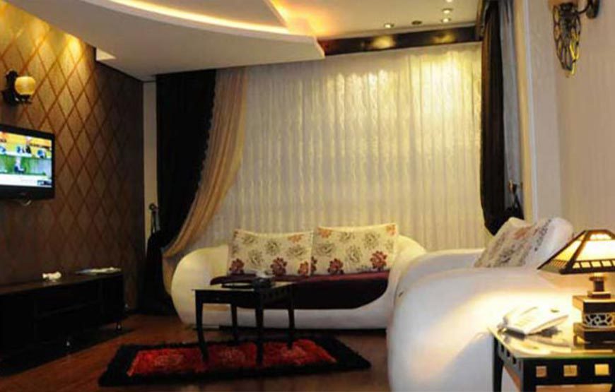 Kadus Grand Hotel – Rasht