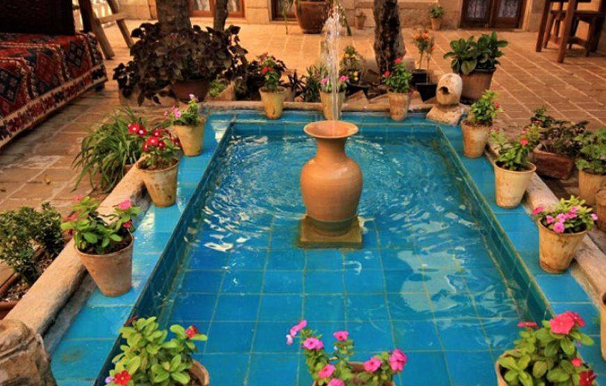 Mahmonir Traditional Hotel Shiraz