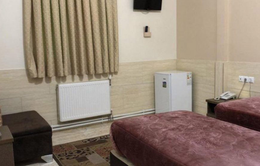 Razhia Hotel – Qazvin