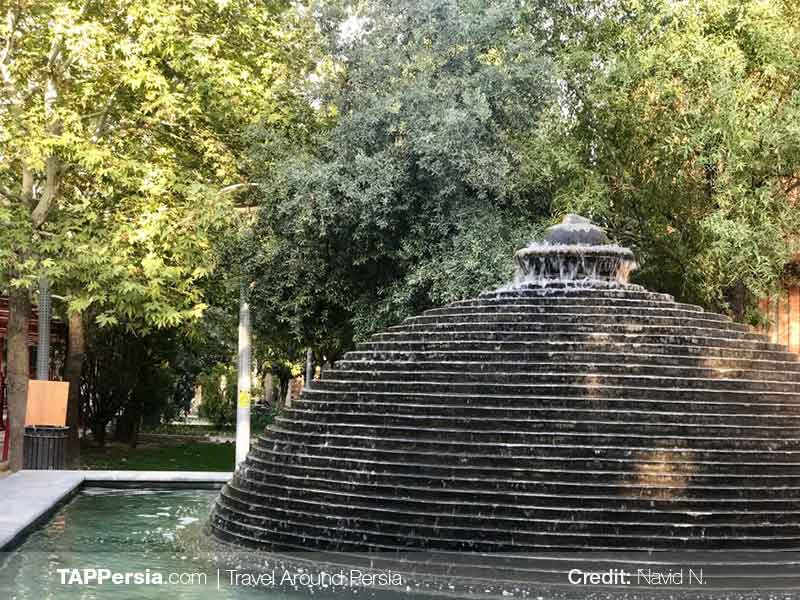 Honarmandan Park - Tehran Attractions