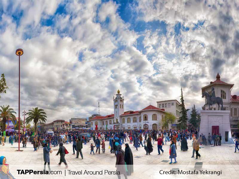 Shahrdari Square in Rasht - Iran - Food