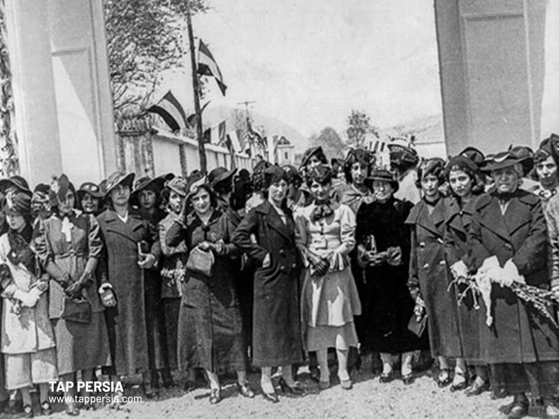 Iran’s Cosmetics and Fashion