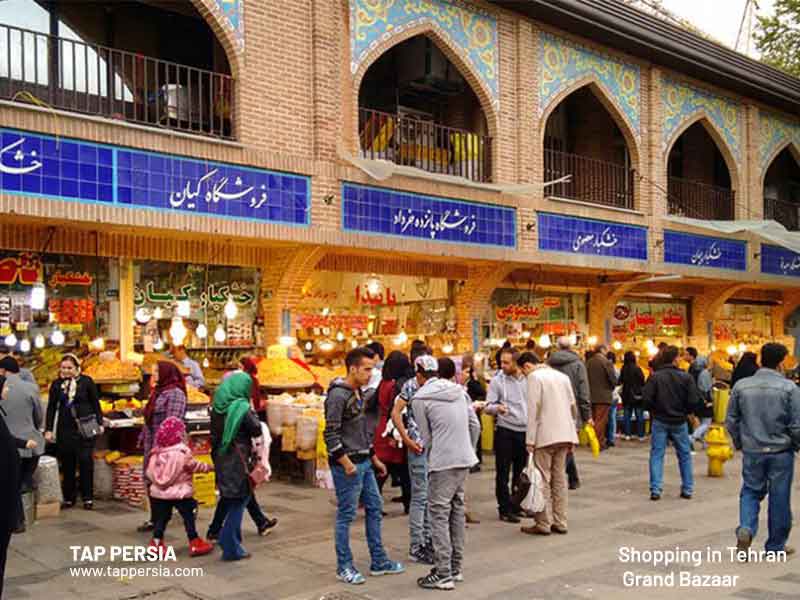 Shopping-in-Tehran-Grand-Bazaar