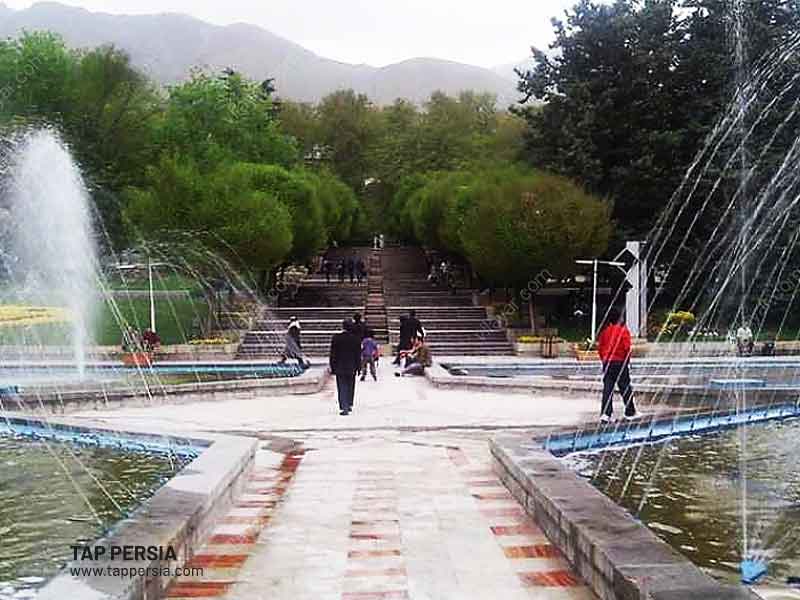 Niavaran park