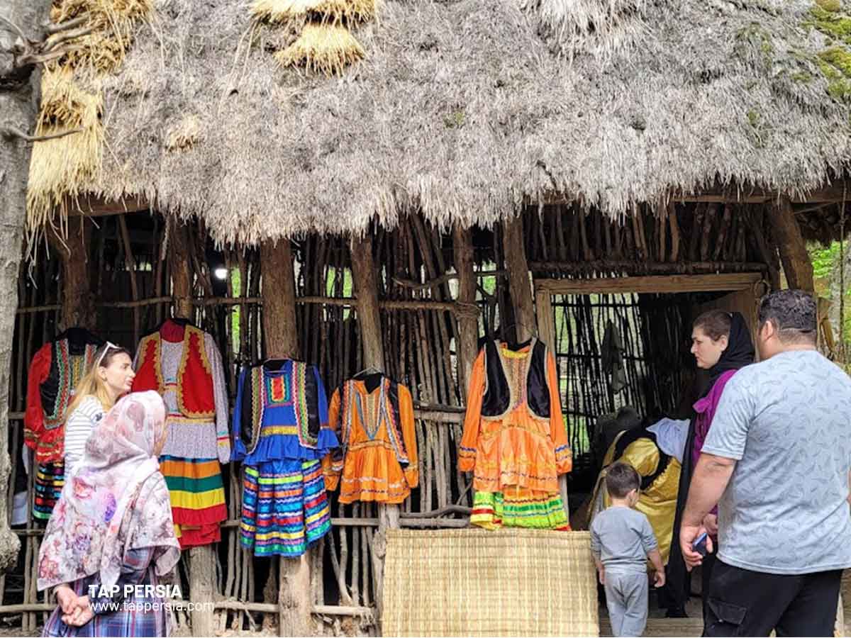 Shopping for Handicrafts and Souvenirs