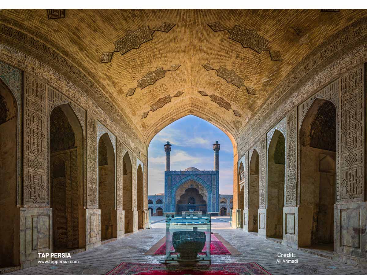 jame mosque of isfahan