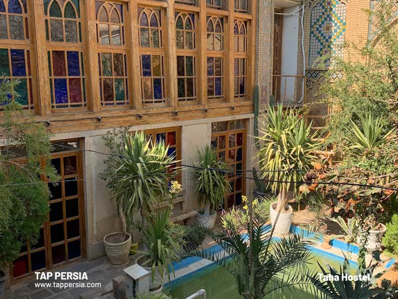 Taha hostel in Shiraz