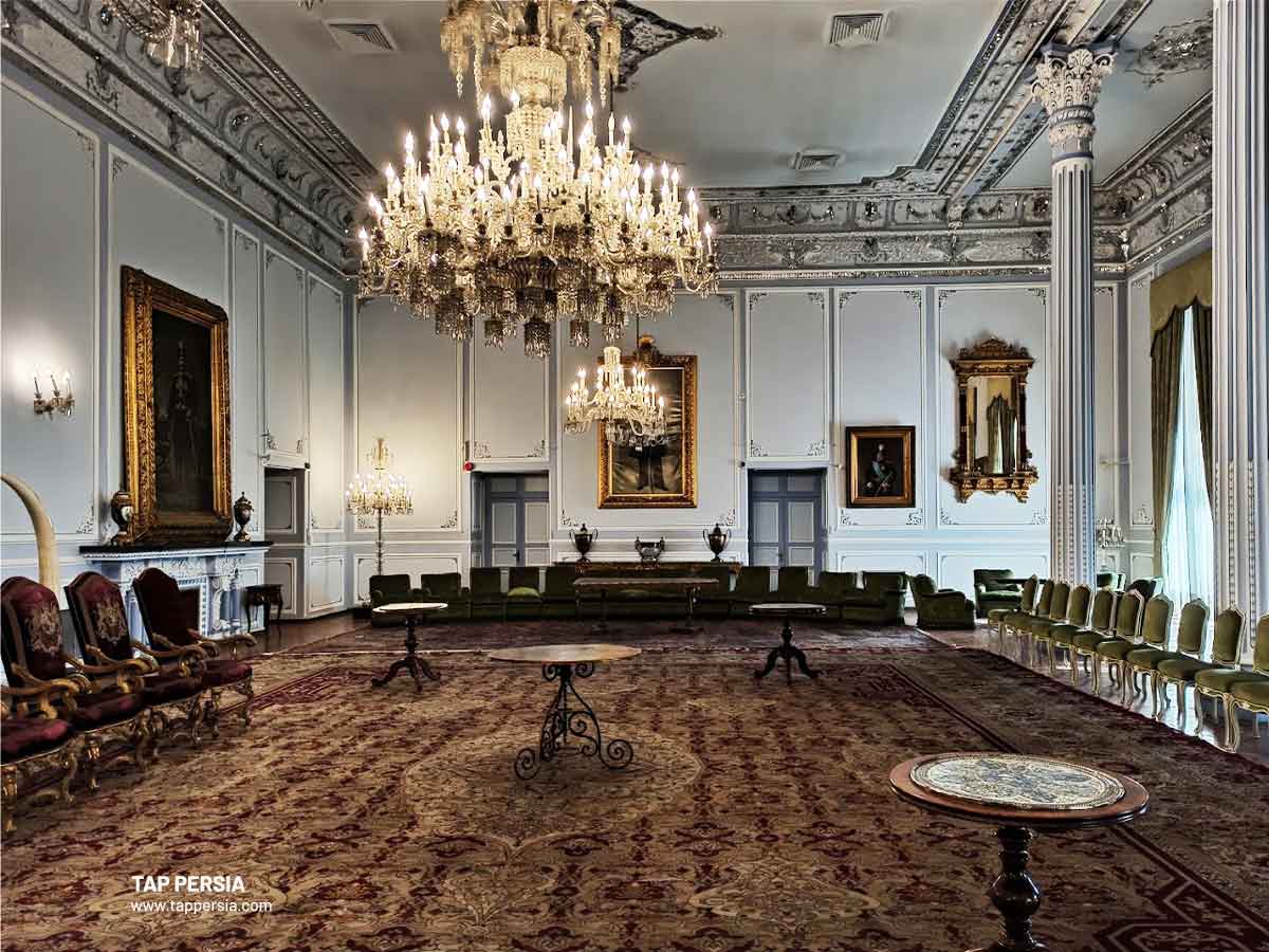 talar-aj-Talar-e Adj (Hall of Ivory)