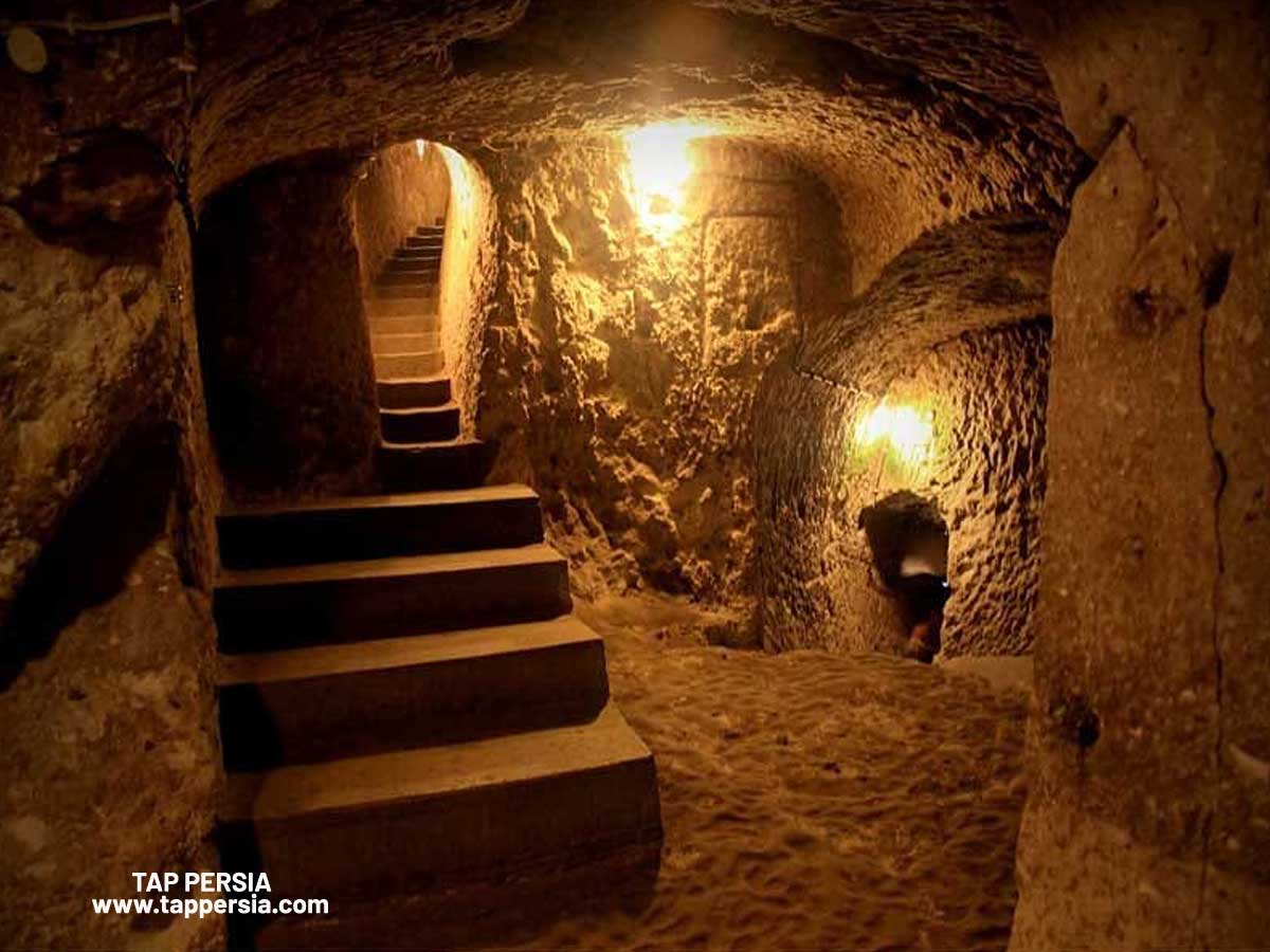 The Modern Rediscovery of Noushabad