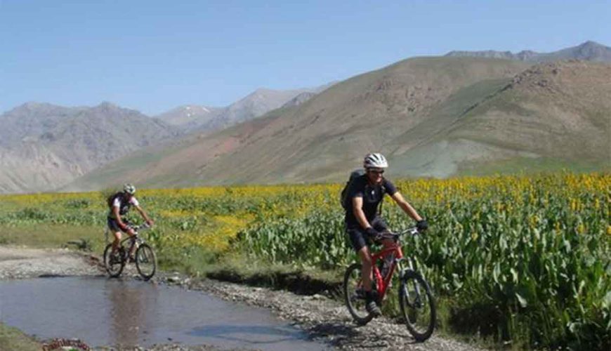 cycling in Iran