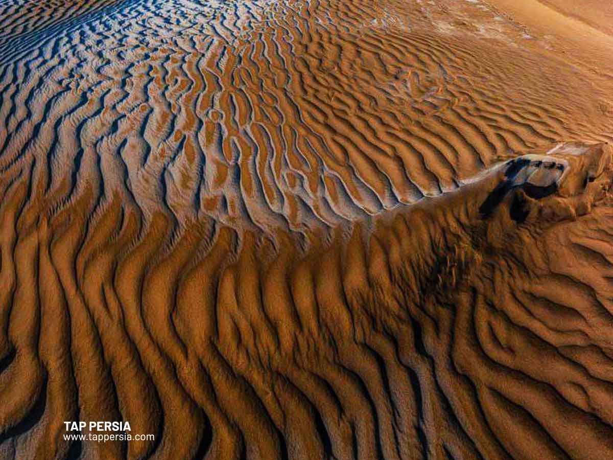 famous deserts in Iran