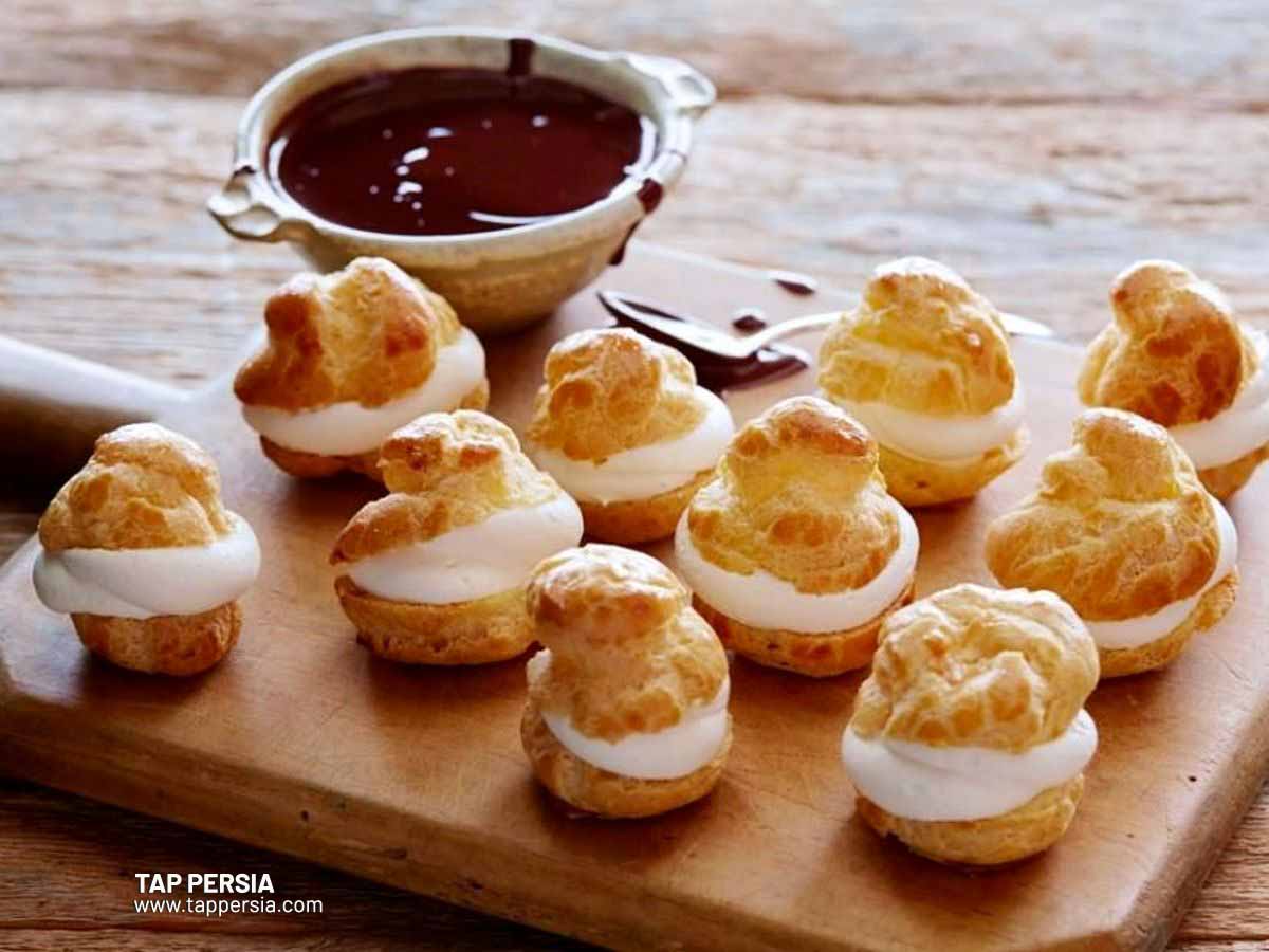 Noon Khamei, beloved by hearts (Profiteroles)