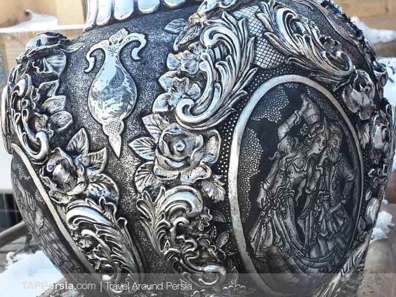 Ghalamzani (Engraving on Metal)