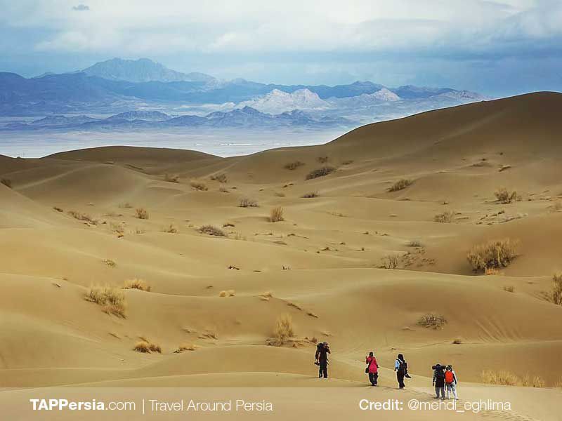 Varzaneh Desert and City