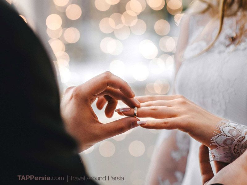 Difference Between Love, Modern Marriage, and Arranged Marriage in Iran