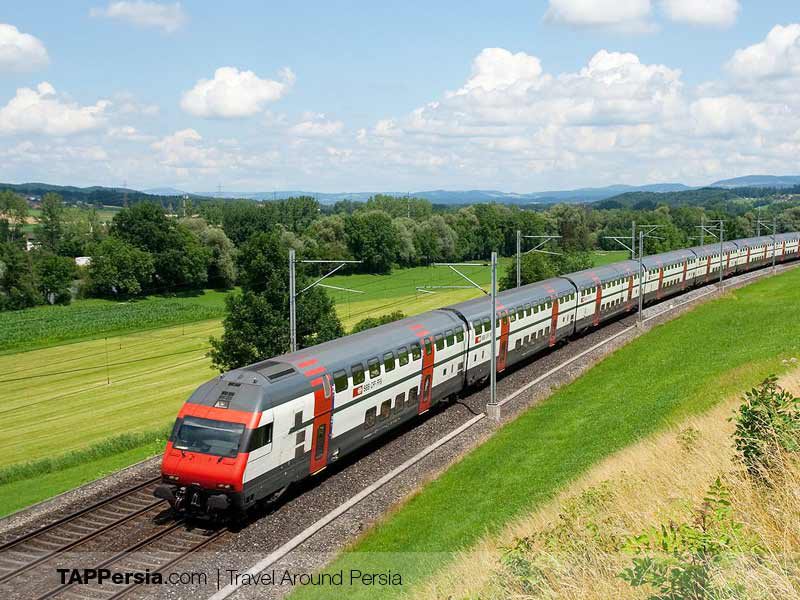 Train Tehran to Shiraz