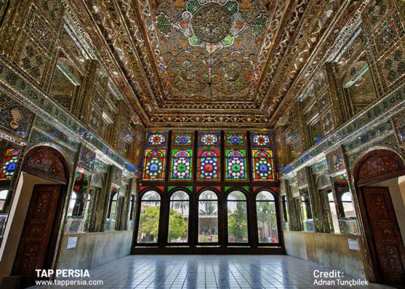 Zinat al-Molk - royal hall