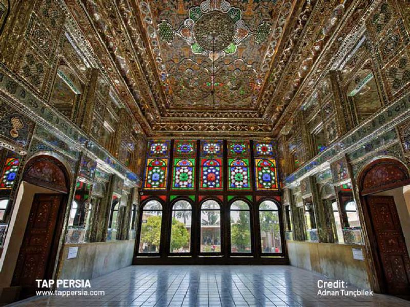 Zinat al-Molk - royal hall