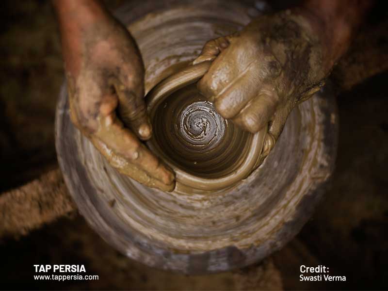 shiraz pottery