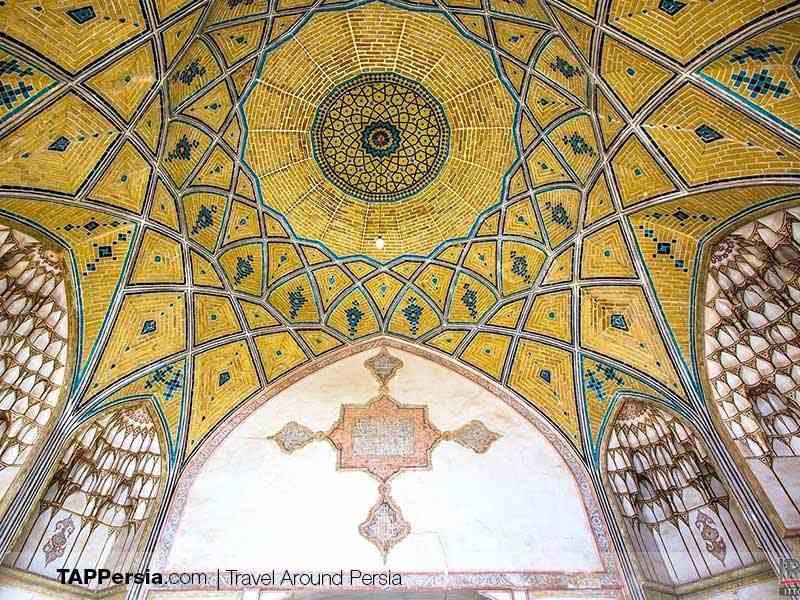 the interior design of Agha Bozorg Mosque