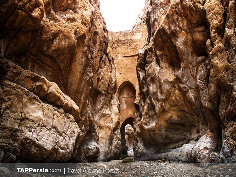 Epic Places in Iran - Kâl-e Jeni Canyon