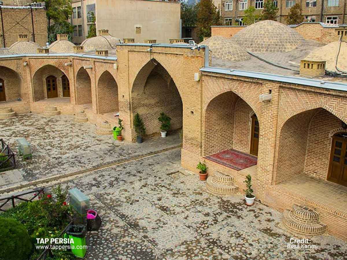Lat Caravanserai