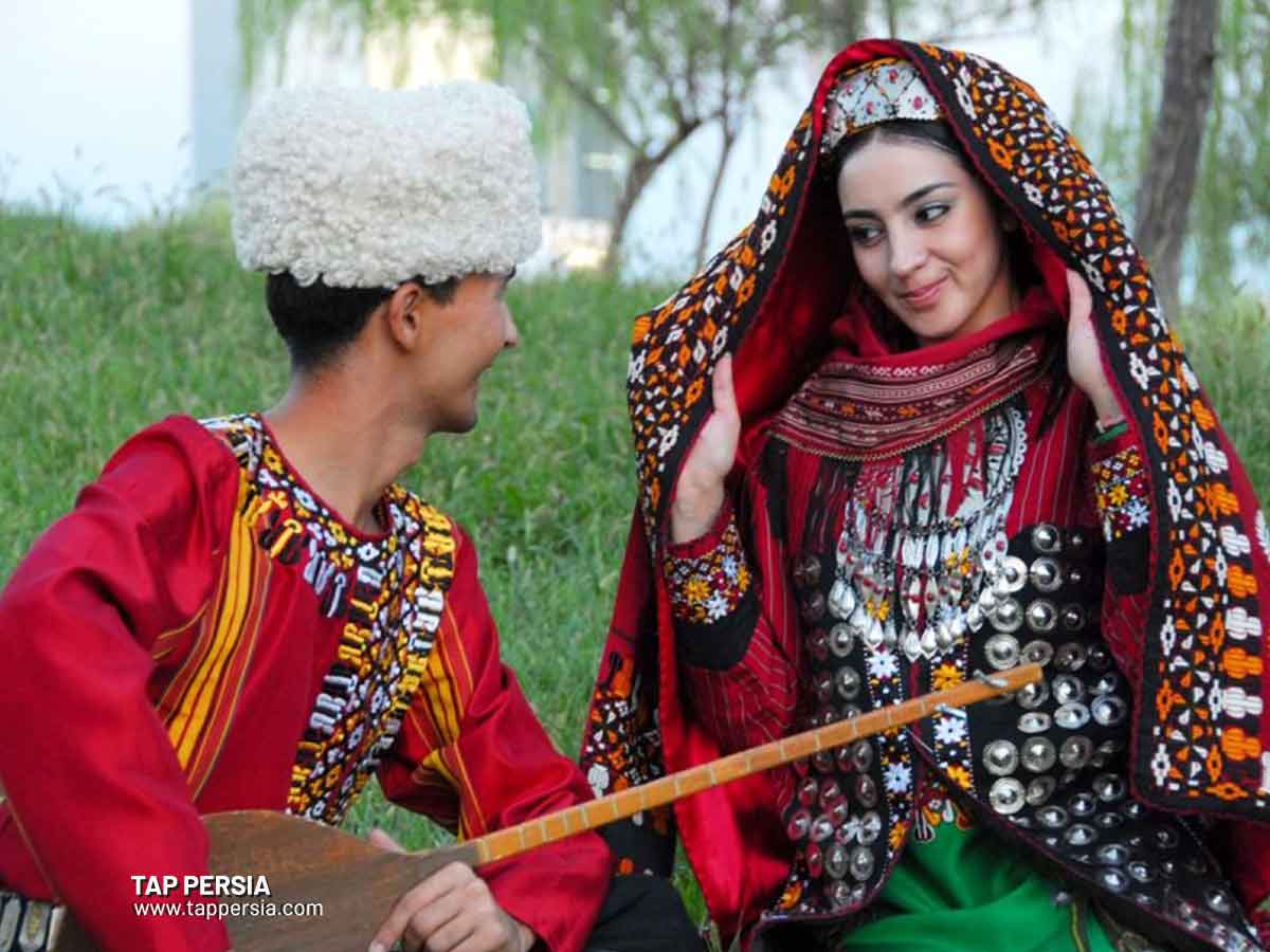 15 Stunning Examples of Traditional Clothing from Iran