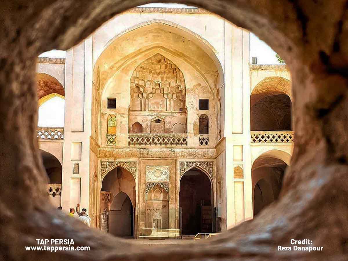 The Magnificence of Iran’s Mosques: A Spiritual Journey